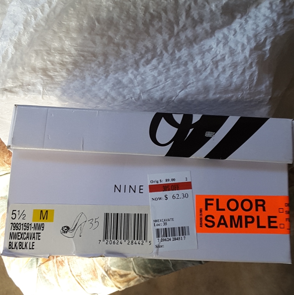 Shoes - Picture 2 of 2